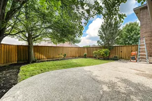 1003 Crystal Springs Dr, Allen, TX 75013 - Photo 25