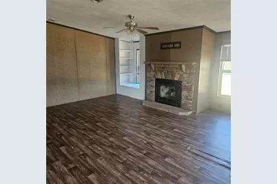 221 Farmhouse Road, Springtown, TX 76082 - Photo 11