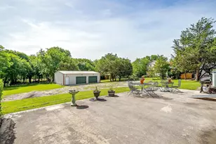 1409 Robyn Rd, Azle, TX 76020 - Photo 21