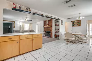 1409 Robyn Rd, Azle, TX 76020 - Photo 11