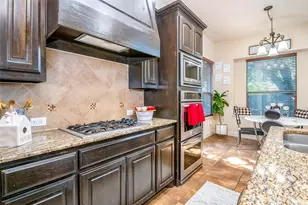 8436 Town Walk Dr, North Richland Hills, TX 76182 - Photo 11