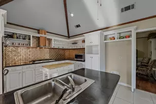 1821 Montauk Way, DeSoto, TX 75115 - Photo 9