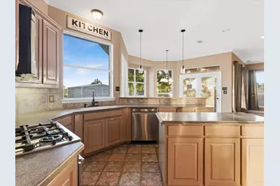 711 Emerald Sound Boulevard, Little Elm, TX 75068 - Photo 13