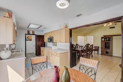 1718 Brighton Drive, Carrollton, TX 75007 - Photo 11