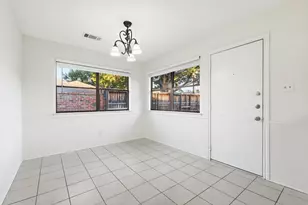 7121 Pleasant View Dr, Dallas, TX 75231 - Photo 11