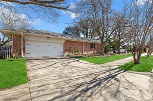 10505 Lakemere Dr, Dallas, TX 75238 - Photo 3