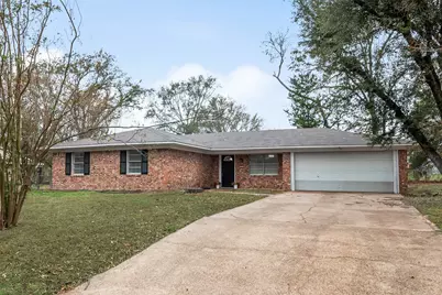 377 Nichols Drive, Canton, TX 75103 - Photo 1