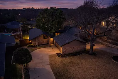 2102 Stonehill Court, Arlington, TX 76012 - Photo 7