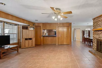 2637 Locksley Chase Drive, Irving, TX 75061 - Photo 9