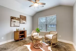 2205 N Hickory St, Sherman, TX 75092 - Photo 9