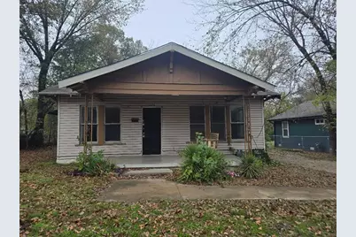 1126 W 6th Avenue, Corsicana, TX 75110 - Photo 1