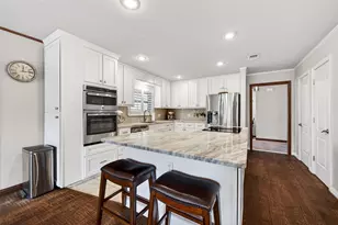 2215 Oak Creek Dr, Sherman, TX 75092 - Photo 9