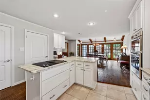 2215 Oak Creek Dr, Sherman, TX 75092 - Photo 9