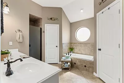 106 Hedges Circle, Weatherford, TX 76085 - Photo 21