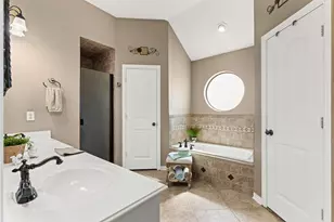 106 Hedges Cir, Weatherford, TX 76085 - Photo 21