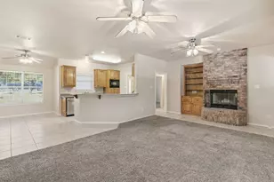 420 Valley Trail Dr, Weatherford, TX 76087 - Photo 3