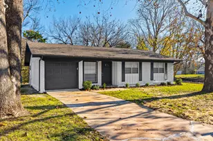 621 Churchill Way E, Sherman, TX 75092 - Photo 1