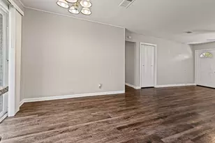 621 Churchill Way E, Sherman, TX 75092 - Photo 9