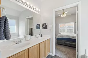8178 Robertson Dr, Frisco, TX 75036 - Photo 15