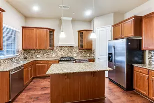 1915 Luther Rd, Irving, TX 75063 - Photo 9