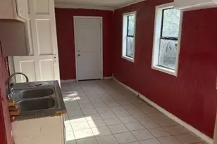 1815 Coleman St, San Angelo, TX 76901 - Photo 3