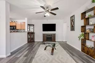 10718 Edgewest Terrace, Fort Worth, TX 76108 - Photo 3