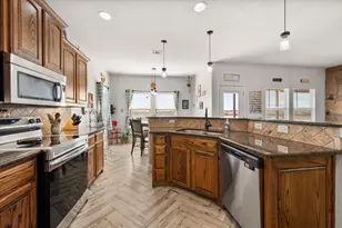 12549 County Rd 1002, Godley, TX 76044 - Photo 15