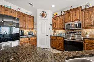 12549 County Rd 1002, Godley, TX 76044 - Photo 17