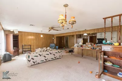 1306 Landon Street, Stamford, TX 79553 - Photo 9