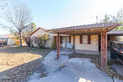 1306 Landon Street, Stamford, TX 79553 - Photo 5