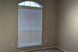 6005 Harwood Crossing Dr, Arlington, TX 76018 - Photo 13