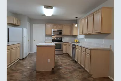 6005 Harwood Crossing Drive, Arlington, TX 76018 - Photo 7