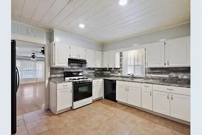 105 E Hunt Street, Leonard, TX 75452 - Photo 9