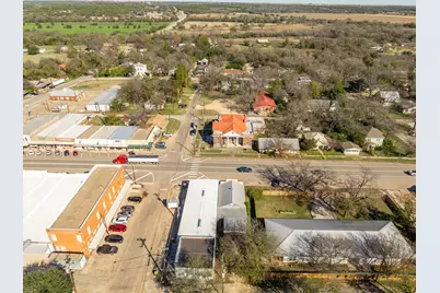 504 E Avenue C, Valley Mills, TX 76689 - Photo 9