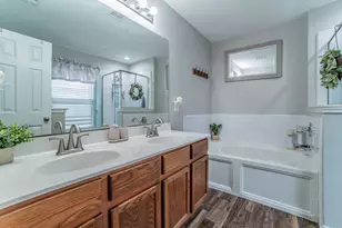 105 Forest Park Ln, Red Oak, TX 75154 - Photo 15