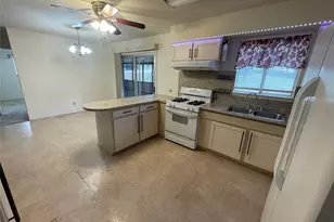 212 E Rentz St, Weatherford, TX 76086 - Photo 9