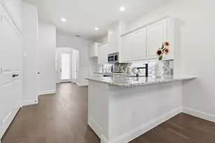 4642 Rhett Ln, Carrollton, TX 75010 - Photo 11