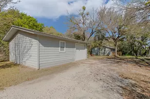 2417 Elk Trail, Granbury, TX 76048 - Photo 19