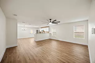 6922 Tractor Dr, Dallas, TX 75241 - Photo 5