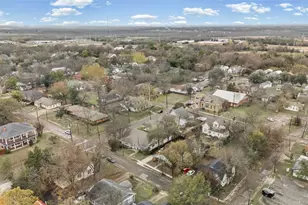 1406 Sycamore St, Commerce, TX 75428 - Photo 9