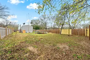312 N Douglas St, Mart, TX 76664 - Photo 13