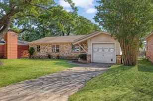 2922 Stafford Dr, Denison, TX 75020 - Photo 1