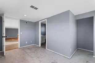 3209 Oak Hill Dr, Granbury, TX 76048 - Photo 11