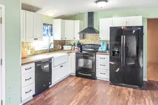 8090 County Rd 4528, Palestine, TX 75803 - Photo 5