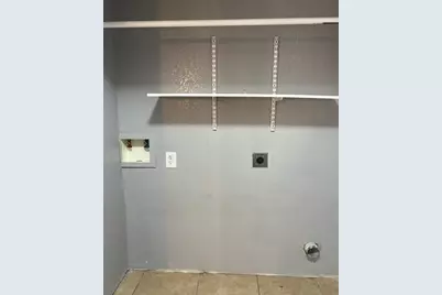 208 Billy Wickliffe Drive, Wilmer, TX 75172 - Photo 15