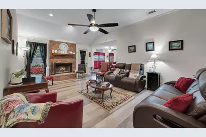 2121 Rey Drive, Waco, TX 76712 - Photo 5