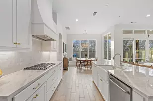 9847 Mixon Dr, Dallas, TX 75220 - Photo 11