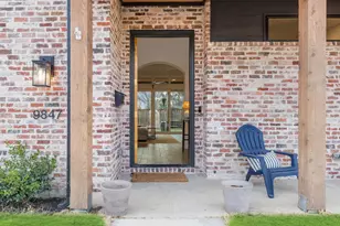 9847 Mixon Dr, Dallas, TX 75220 - Photo 3