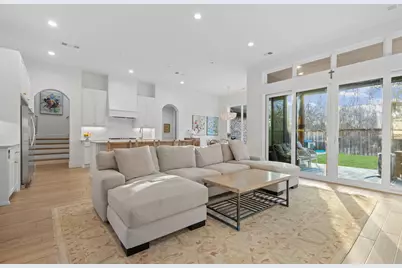 9847 Mixon Drive, Dallas, TX 75220 - Photo 7