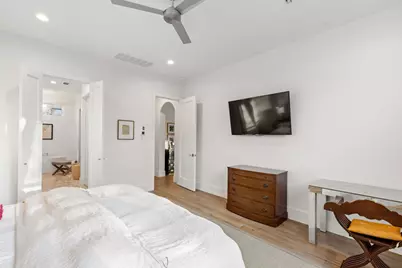 9847 Mixon Drive, Dallas, TX 75220 - Photo 17